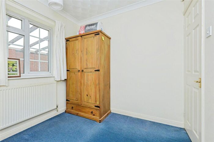 2 Bedroom Bungalow For Sale In Griffin Close, Thurmaston, Leicester, Leicestershire, LE4