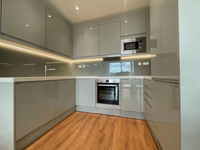 1 Bedroom Flat To Rent In West Gate House, Ealing, W5