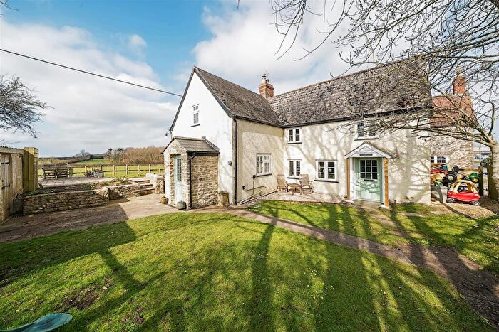 3 Bedroom Detached House For Sale In Longburton, Sherborne, Dorset, DT9