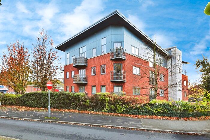 2 Bedroom Flat For Sale In York Road, Bentley, Doncaster, DN5