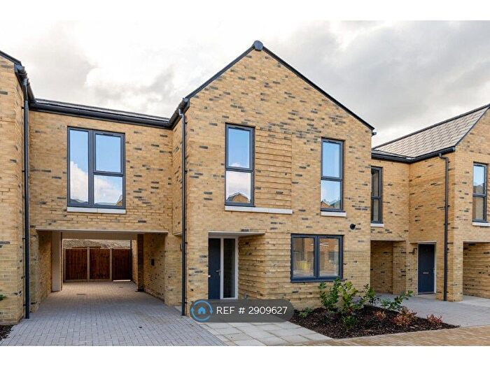 3 Bedroom Terraced House To Rent In Savery Avenue, Swanscombe, DA10
