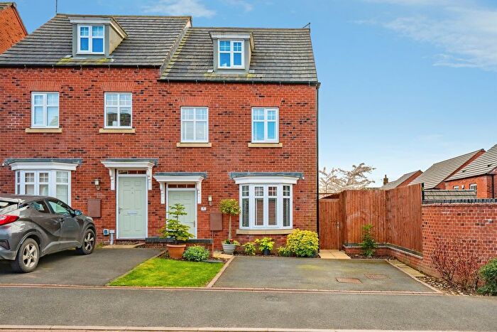 3 Bedroom Semi Detached House For Sale In Ashton Close, Ashbourne, DE6