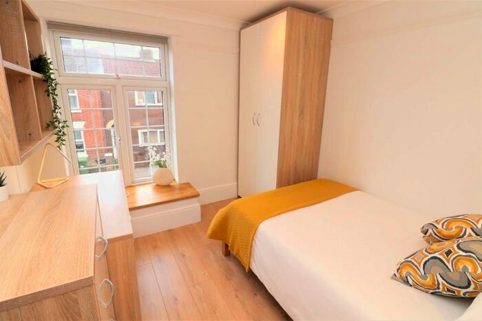 4 Bedroom Property To Rent In Dover Street, Southampton, SO14