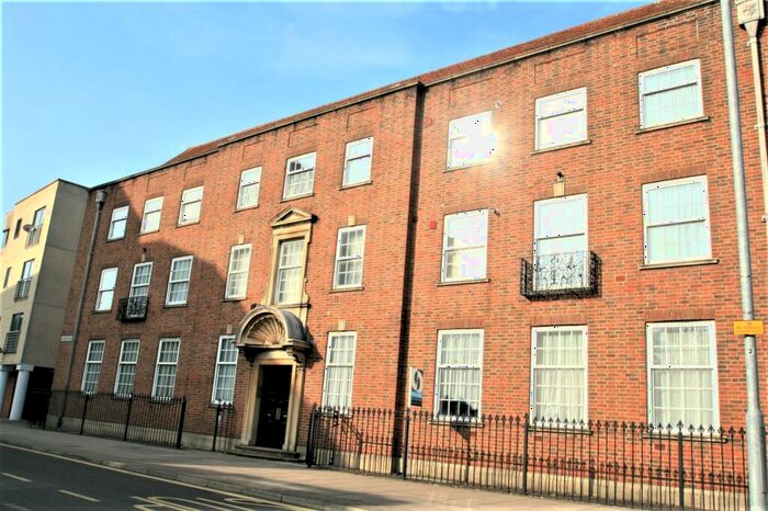 1 Bedroom Apartment To Rent In Empire House, PO5