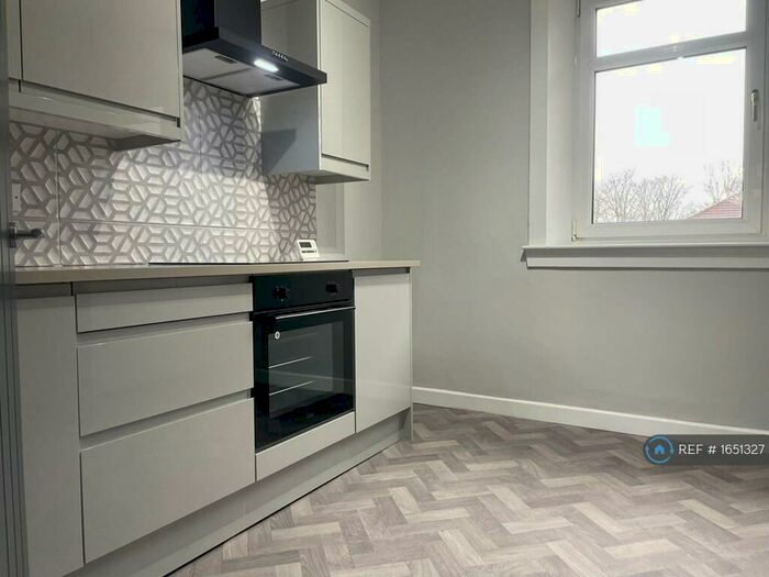 2 Bedroom Flat To Rent In Muirhill Crescent, Glasgow, G13