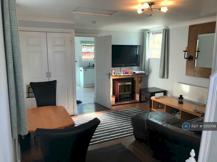 1 Bedroom Bungalow To Rent In Kingsbrook, St. Ives, PE27