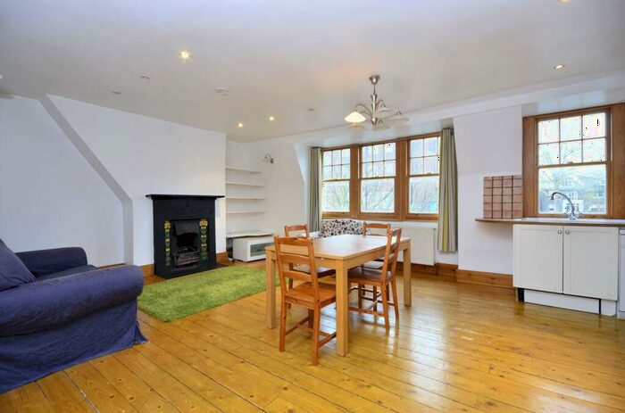 3 Bedroom House To Rent In Glenilla Road, Belsize Park, London, NW3