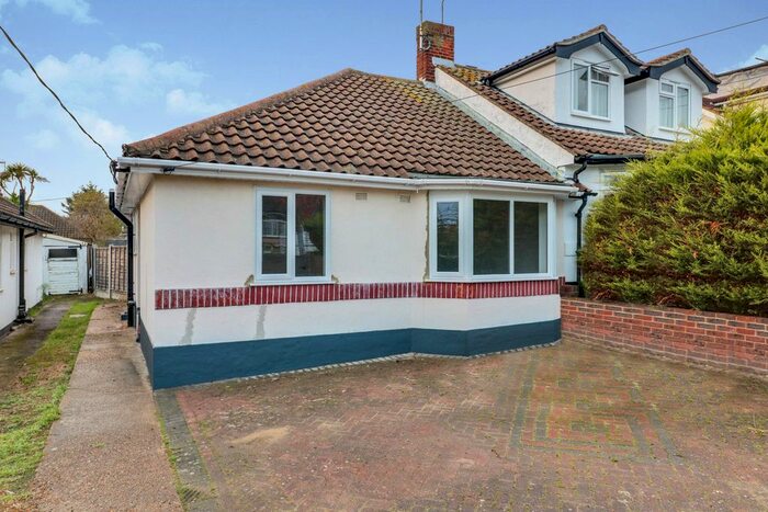2 Bedroom Bungalow To Rent In Tudor Road, Leigh-On-Sea SS9
