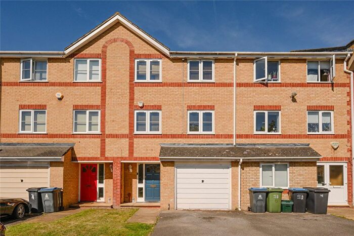 5 Bedroom Terraced House For Sale In Winery Lane, Kingston Upon Thames, KT1