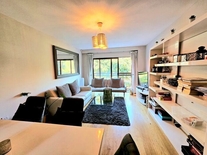 2 Bedroom Flat To Rent In Angelis Apartments, Graham Street, Islington, N1
