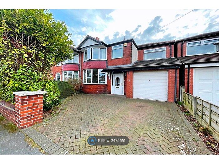 4 Bedroom Semi-Detached House To Rent In Wynyard Close, Sale, M33