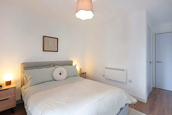 2 Bedroom Flat To Rent In The Lansdowne, Hagley Road, Birmingham, B16