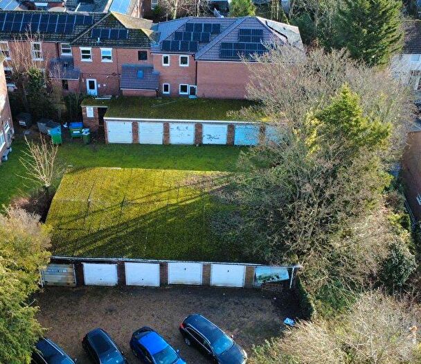 Garage / Parking For Sale In Lock-up Garages Robere House, Radstock Road, Southampton, City Of Southampton, SO19