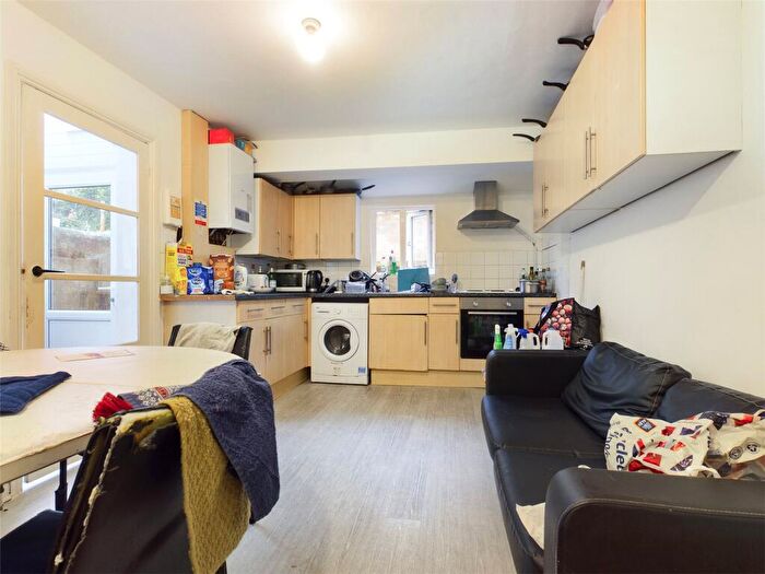 1 Bedroom Terraced House To Rent In Roedale Road, Brighton, BN1