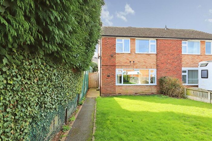 3 Bedroom Semi Detached House For Sale In St. Davids Close, Stourport-On-Severn, DY13