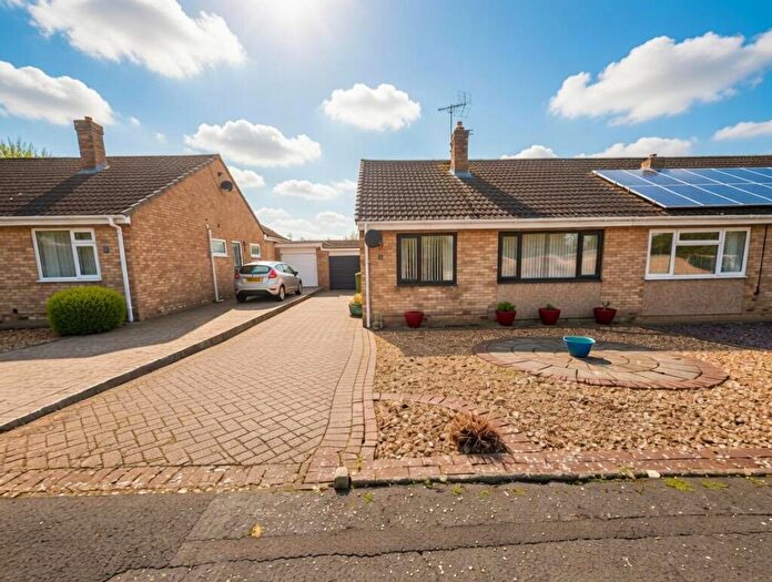 2 Bedroom Semi-Detached Bungalow For Sale In Farndale, Spennymoor, DL16