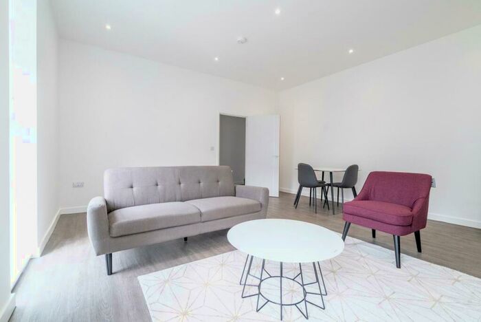 1 Bedroom Apartment To Rent In Thornhill Court, Oxford, OX3