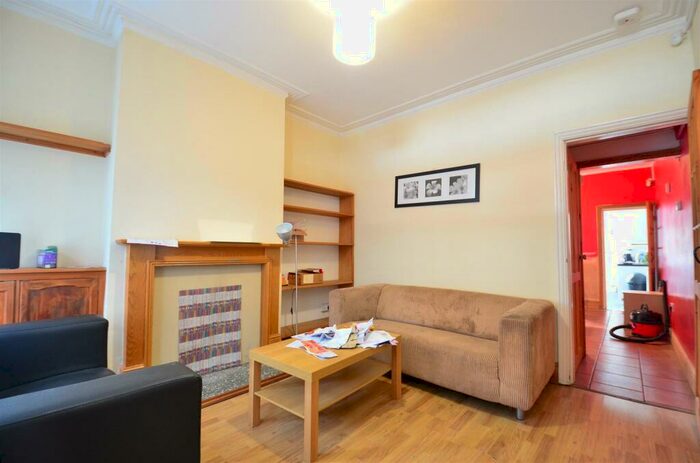 3 Bedroom Terraced House To Rent In Milner Road Selly Oak, B29