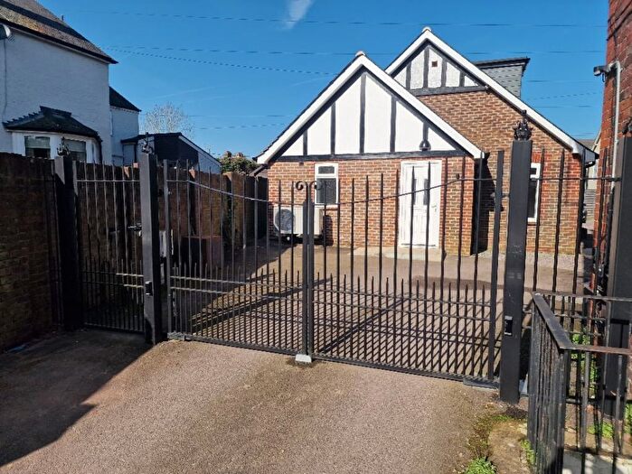 1 Bedroom Flat To Rent In Framfield Road, Uckfield, TN22