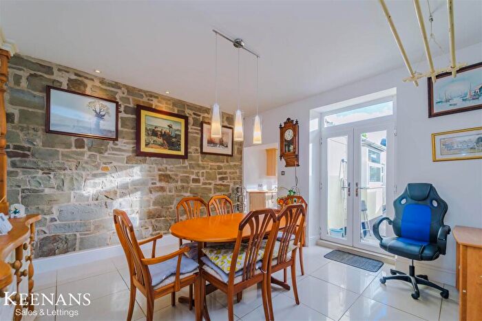 2 Bedroom Terraced House To Rent In Burnley Road, Loveclough, Rossendale, BB4