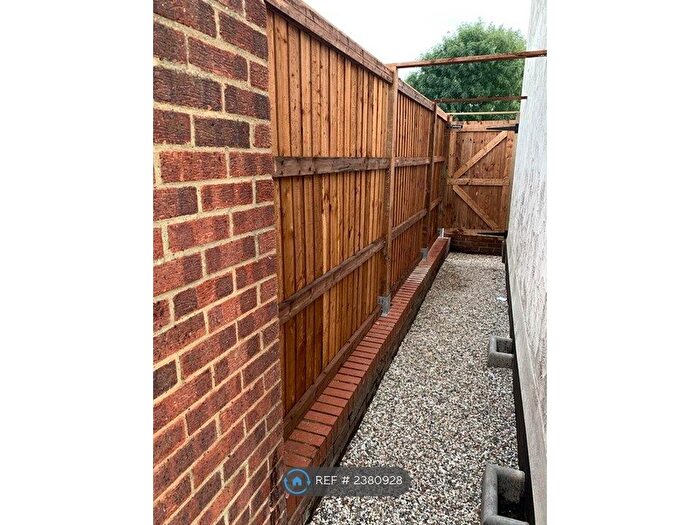 2 Bedroom Flat To Rent In High Street, Maldon, CM9