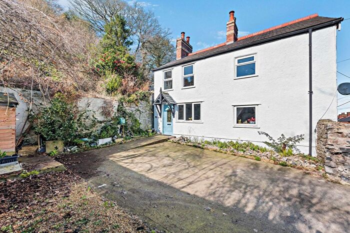 3 Bedroom Detached House For Sale In Brynford Road, Holywell, CH8