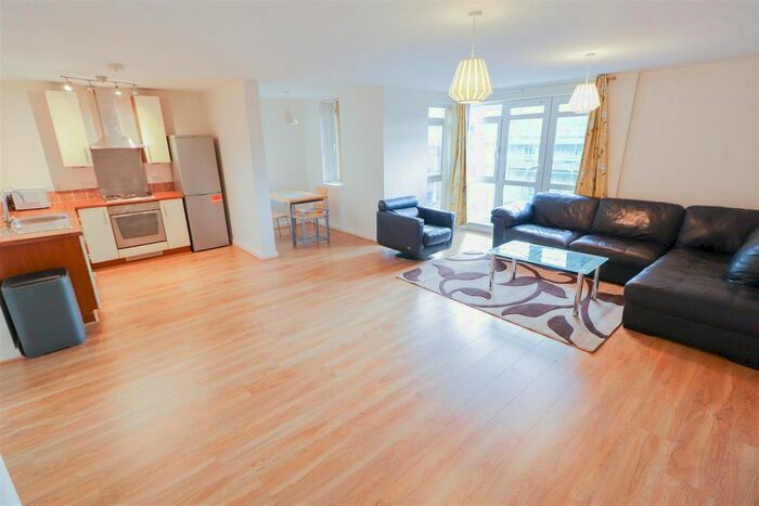 2 Bedroom Flat To Rent In Beauchamp House, City Centre, Coventry, CV1