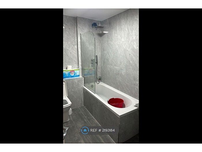 1 Bedroom Flat To Rent In High Street, Brentwood, CM14