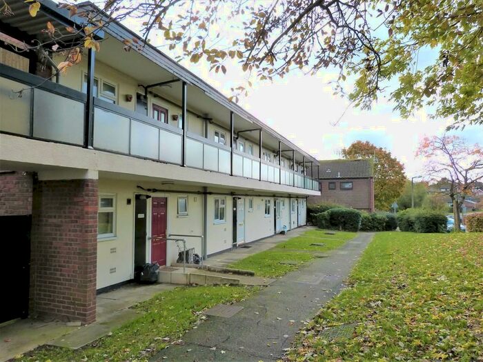 1 Bedroom Apartment To Rent In Lucas Court, Waltham Abbey, EN9