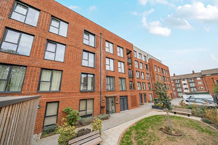 1 Bedroom Flat For Sale In Kerslake Mews, Woolwich, SE18