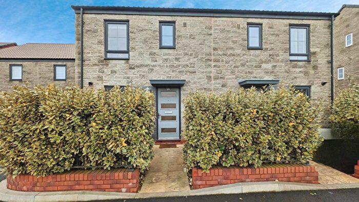 3 Bedroom Semi Detached House For Sale In Rogers Close, Yate, Bristol, BS37