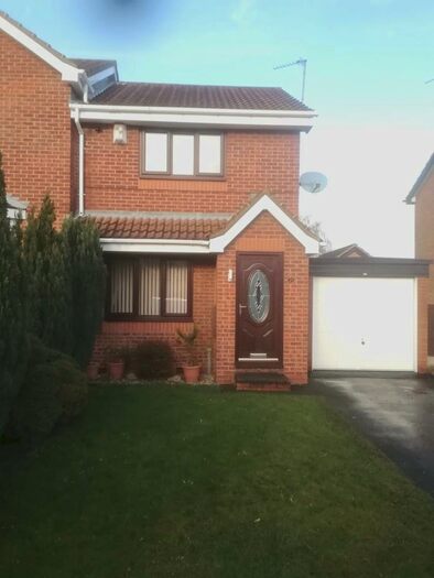 2 Bedroom Semi-Detached House To Rent In Ashwell Close, Shafton, S72