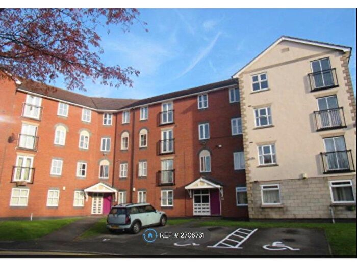 2 Bedroom Flat To Rent In St Davids Court, Manchester, M8