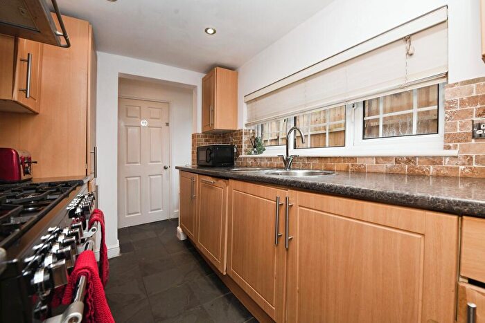 3 Bedroom Terraced House For Sale In Tower Hill, Brentwood, Essex, CM14