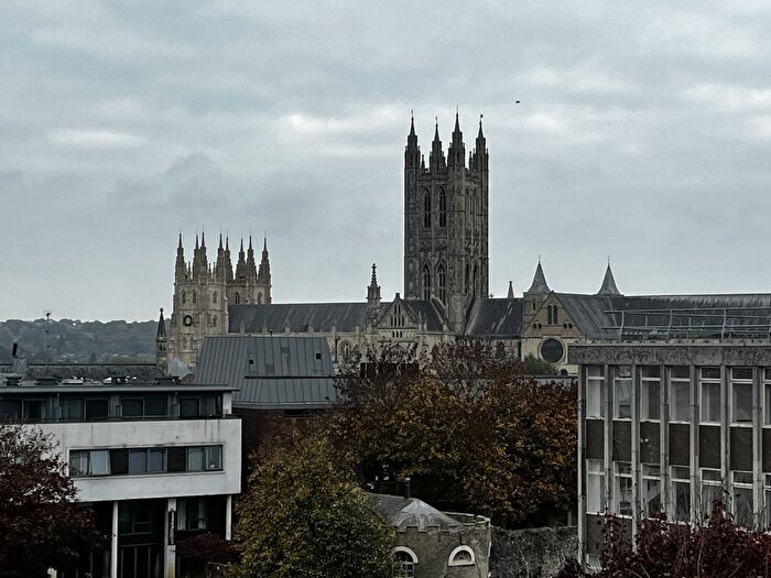 2 Bedroom Flat To Rent In St George's Place, Canterbury, CT1