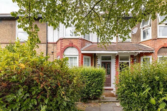 3 Bedroom House To Rent In Ardleigh Road, London, E17