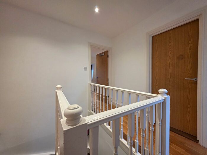 1 Bedroom Studio To Rent In Shoreditch High Street, London, E1