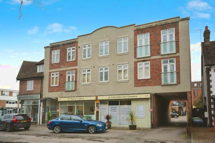 2 Bedroom Apartment To Rent In Rickmansworth Road, HP6