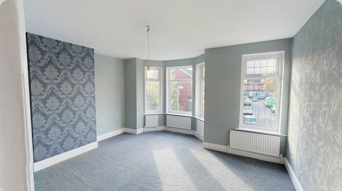 3 Bedroom Terraced House To Rent In Elleray Road, Salford, M6