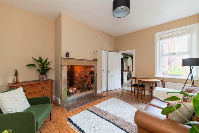 2 Bedroom Flat To Rent In Dinsdale Road, Sandyford, Newcastle Upon Tyne, NE2