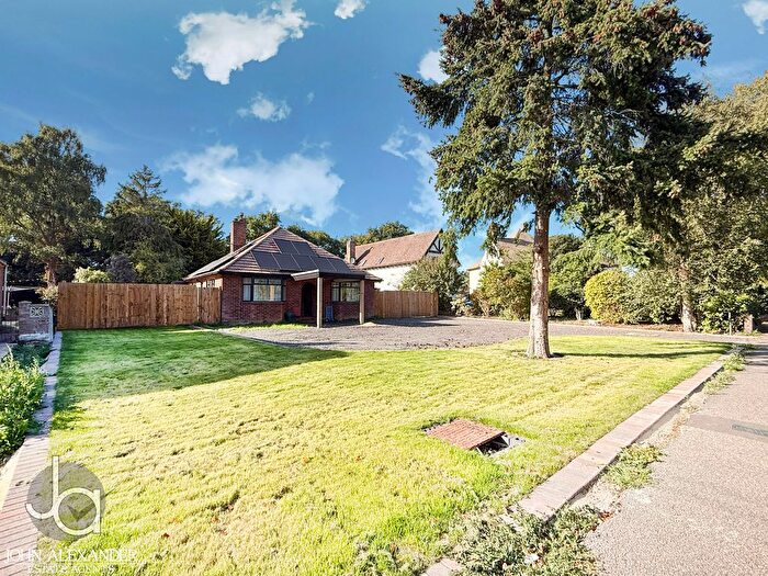3 Bedroom Detached Bungalow For Sale In Wood Lane, Fordham Heath, Colchester, CO3