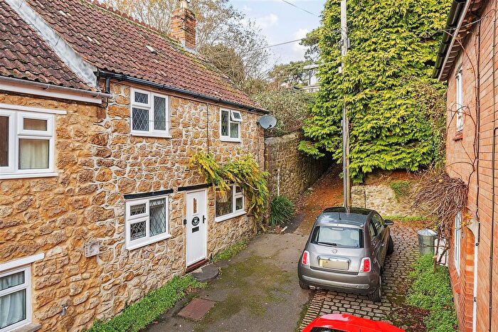 2 Bedroom End Of Terrace House For Sale In Love Lane, Ilminster, TA19