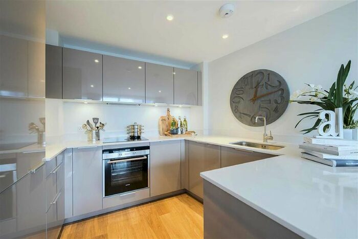4 Bedroom Flat To Rent In Elim Estate, Weston Street, London, SE1