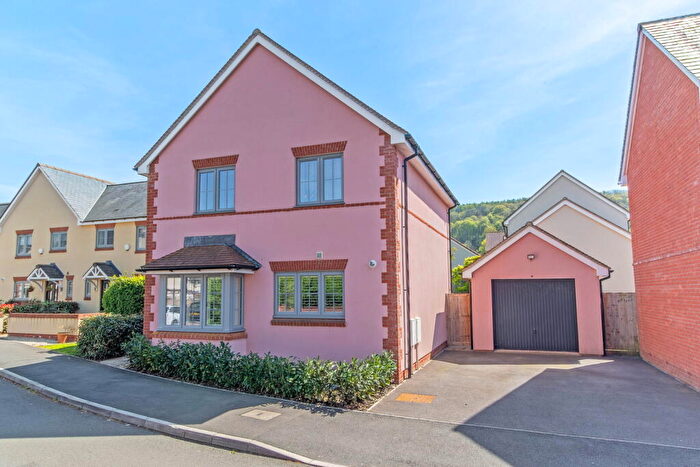 3 Bedroom Detached House For Sale In Dabinett Drive, Sandford, BS25