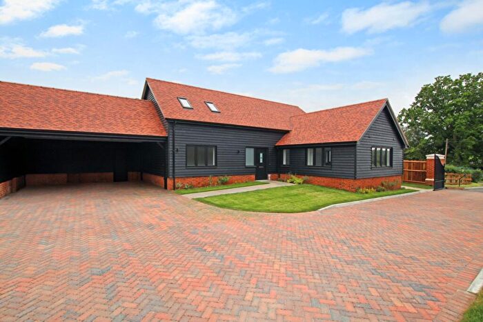 3 Bedroom Detached House For Sale In Coxes Farm Road, Billericay, CM11