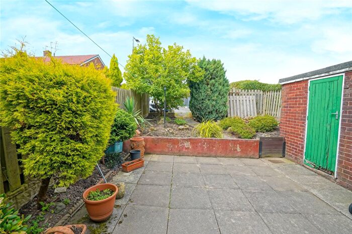 2 Bedroom Flat For Sale In Central Drive, Thurcroft, Rotherham, South Yorkshire, S66
