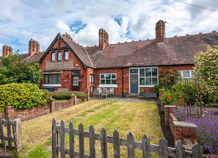 3 Bedroom Terraced House For Sale In Hall Road, Scarisbrick, L40