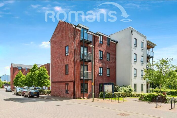 2 Bedroom Apartment To Rent In Sinclair Drive, RG21