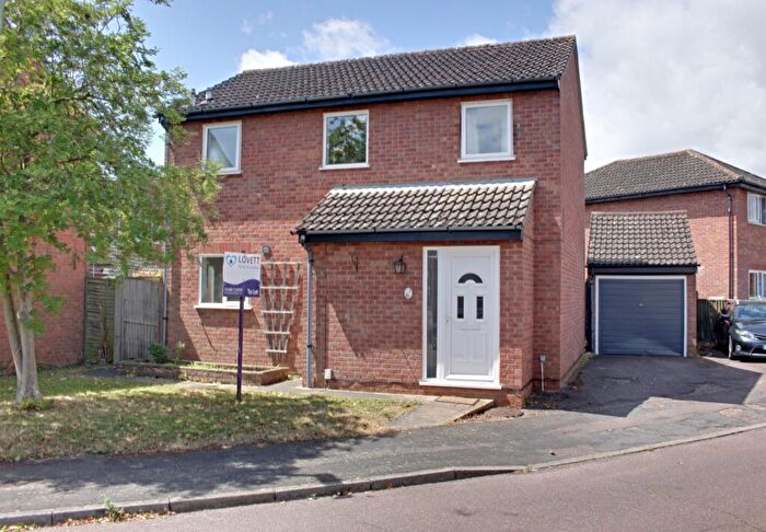 3 Bedroom Detached House To Rent In Byng Close, Eaton Socon, PE19
