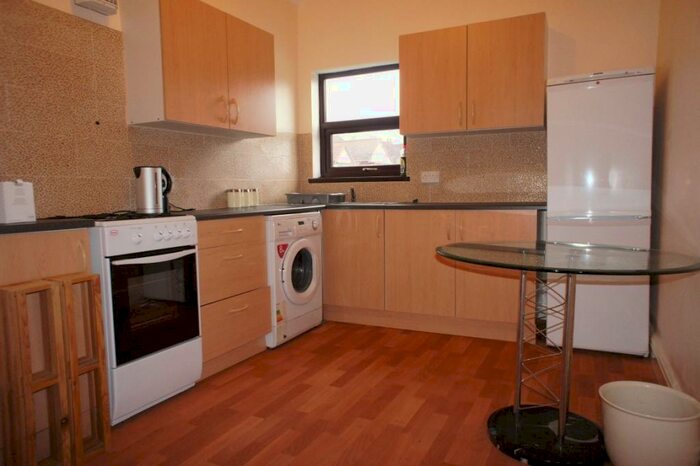 3 Bedroom Flat To Rent In Yardley Road, Acocks Green, B27